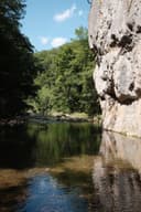 Urtelstein und Schwechat im Helenental bei Baden