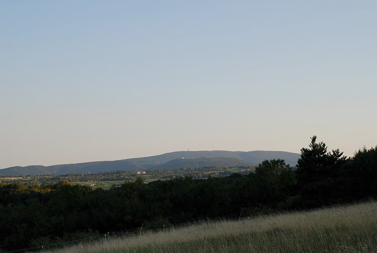 husarentempel anninger