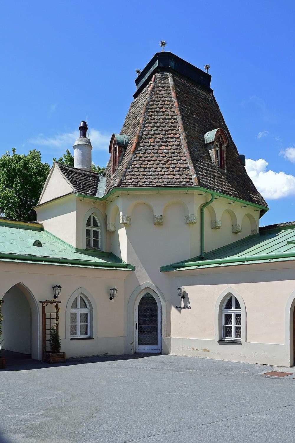 schloss laxenburg