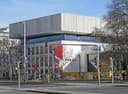 Wien Museum am Karlsplatz mit aufgesetztem Neubau während der Bauarbeiten